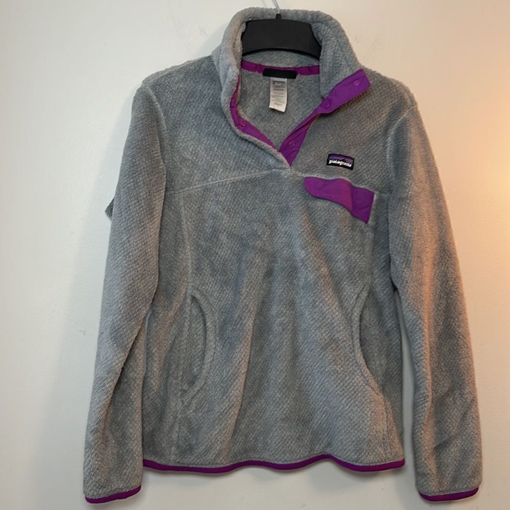 EUC Patagonia Synchilla Retool Gray and Purple Snap Button Pullover Small